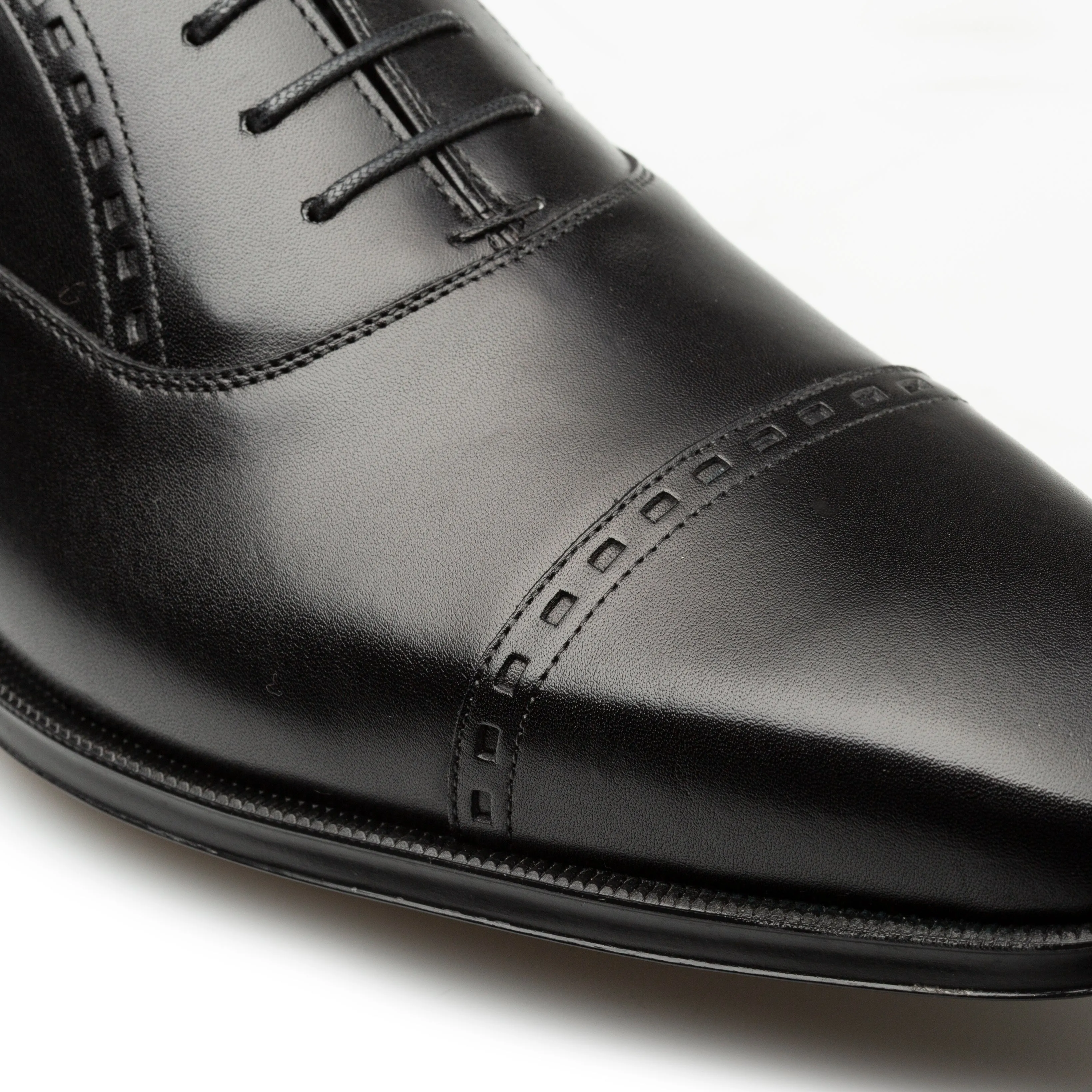 Amaro Leather Captoe Rubber Oxford